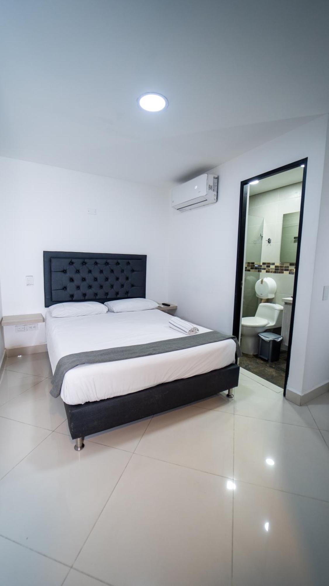 Ayenda 79 Hotel Medellín Dış mekan fotoğraf